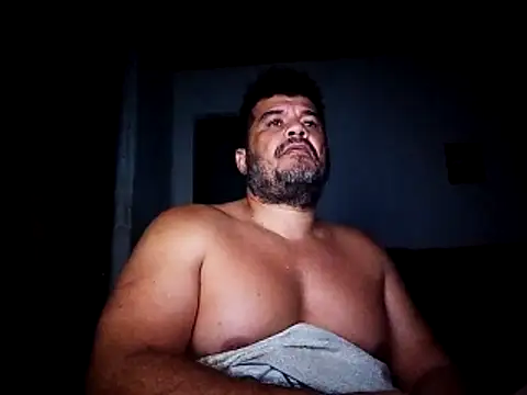 Snapshot of tarra122 chatting on 02/15/26, 03:14 tarra122 online show from 02/15/26, 03:14