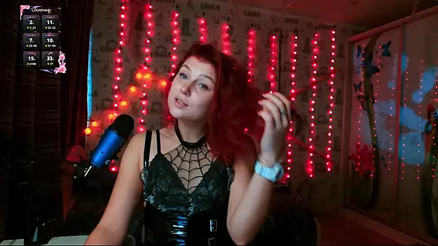 SmokyRose online show from 10/31/25, 10:27