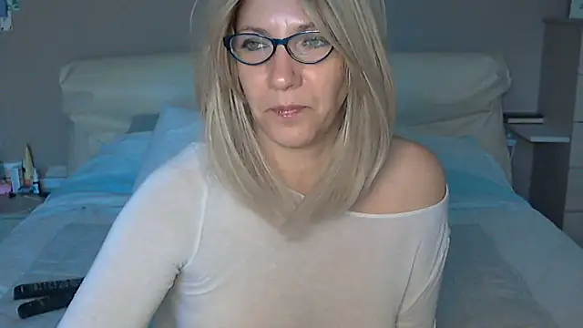 Snapshot of -K-- chatting on 03/05/25, 02:34 -K-- online show from 03/05/25, 02:34