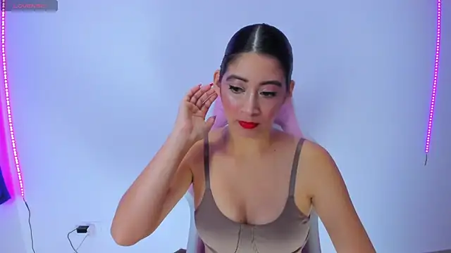 MeganWhite3 online show from 02/19/25, 06:11