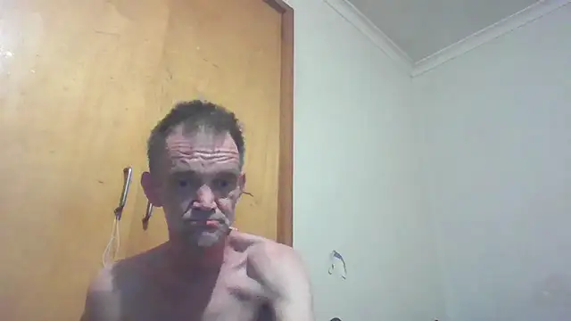 Snapshot of TooFknHorny1 chatting on 09/11/25, 12:38 TooFknHorny1 online show from 09/11/25, 12:38