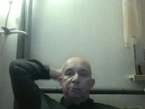 Snapshot of bigcock_marusz chatting on 02/02/25, 09:13 bigcock marusz online show from 02/02/25, 09:13