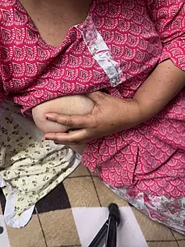 Snapshot of Bmylove40 chatting on 02/27/26, 03:56 Bmylove40 online show from 02/27/26, 03:56