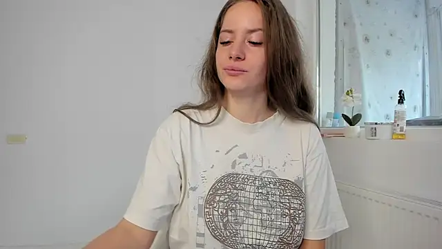 DiamondKay online show from 11/17/25, 07:36