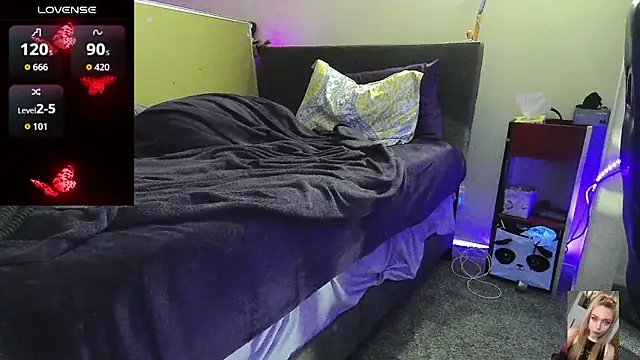 Blondiewithanass online show from 04/10/26, 08:30