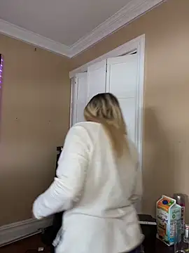 LittleMissEeve online show from 02/15/25, 04:12