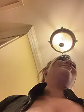 LittleMissEeve online show from 03/14/25, 05:24