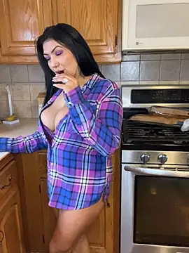 LittleMissEeve online show from 04/02/26, 09:56