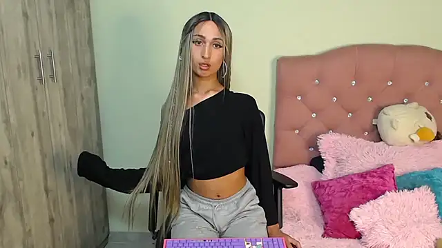 camy doll online show from 12/05/24, 01:36