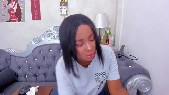 katherin cruz  online show from 04/22/26, 12:18