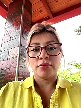 DIANITA 1988 online show from 09/27/25, 12:21