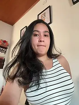 Snapshot of Nina_lovi chatting on 12/12/24, 07:48 Nina lovi online show from 12/12/24, 07:48