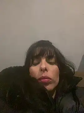 Snapshot of Sarah-safada chatting on 05/31/26, 02:31 Sarah-safada online show from 05/31/26, 02:31