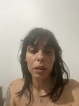 Snapshot of Sarah-safada chatting on 06/09/26, 01:39 Sarah-safada online show from 06/09/26, 01:39