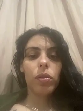 Snapshot of Sarah-safada chatting on 06/23/26, 01:14 Sarah-safada online show from 06/23/26, 01:14
