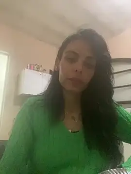 Snapshot of Sarah-safada chatting on 06/27/26, 03:11 Sarah-safada online show from 06/27/26, 03:11