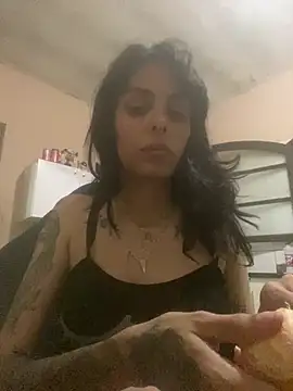 Snapshot of Sarah-safada chatting on 06/28/26, 01:33 Sarah-safada online show from 06/28/26, 01:33