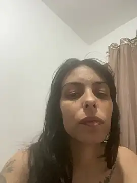 Snapshot of Sarah-safada chatting on 07/20/26, 01:20 Sarah-safada online show from 07/20/26, 01:20
