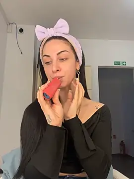 MeganHopeX online show from 02/01/25, 08:08