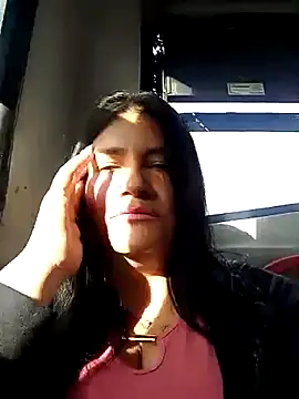 Snapshot of salomexlove_20 chatting on 03/20/25, 12:22 salomexlove 20 online show from 03/20/25, 12:22