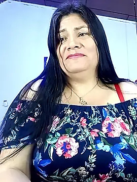 Snapshot of salomexlove_20 chatting on 09/12/25, 01:11 salomexlove 20 online show from 09/12/25, 01:11