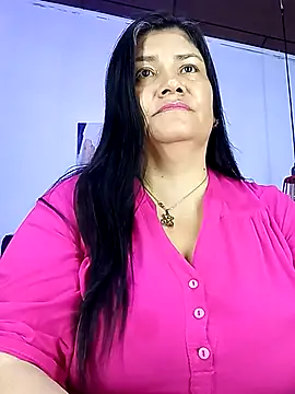 Snapshot of salomexlove_20 chatting on 09/16/25, 01:01 salomexlove 20 online show from 09/16/25, 01:01