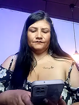 Snapshot of salomexlove_20 chatting on 10/06/25, 01:08 salomexlove 20 online show from 10/06/25, 01:08
