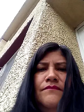 Snapshot of salomexlove_20 chatting on 10/10/25, 12:48 salomexlove 20 online show from 10/10/25, 12:48