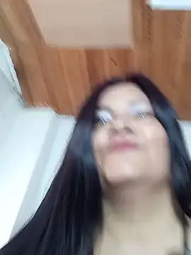 Snapshot of salomexlove_20 chatting on 06/16/26, 01:25 salomexlove 20 online show from 06/16/26, 01:25