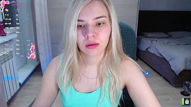 Snapshot of Lana__Nova chatting on 12/08/24, 09:46 Lana Nova online show from 12/08/24, 09:46