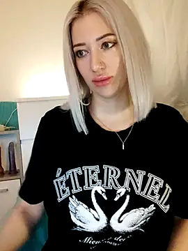 Snapshot of Fuck-Gina chatting on 06/13/26, 02:53 Fuck-Gina online show from 06/13/26, 02:53