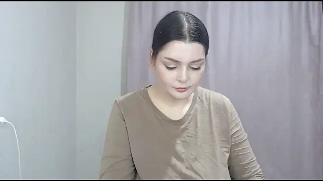 ohhhMie online show from 11/30/25, 03:49