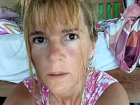 Luna-Natural online show from 03/05/25, 05:29