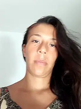 Luna-Natural online show from 09/16/25, 02:01