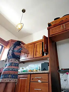 Luna-Natural online show from 02/12/26, 06:14