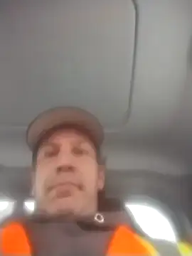 Snapshot of trucker1979 chatting on 11/21/25, 03:22 trucker1979 online show from 11/21/25, 03:22