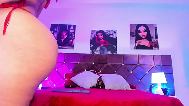 Snapshot of Ariana_lopezz chatting on 02/18/25, 12:28 Ariana lopezz online show from 02/18/25, 12:28