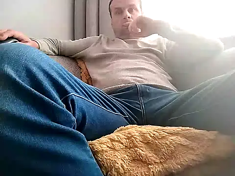 grzes19763 online show from 10/15/25, 09:42