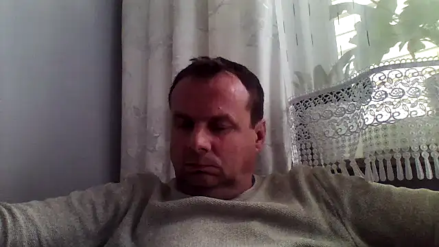 Snapshot of grzes19763 chatting on 06/13/26, 12:14 grzes19763 online show from 06/13/26, 12:14