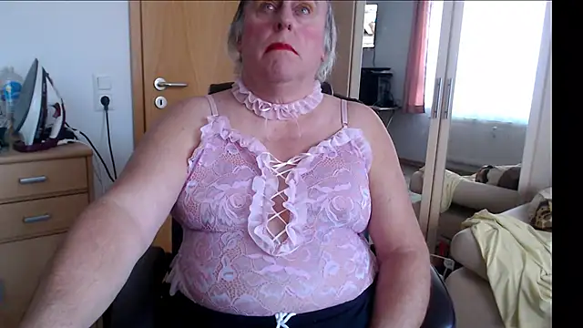 Sissygera online show from 01/08/25, 01:09