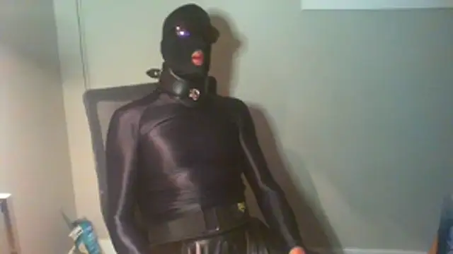Snapshot of hugegock chatting on 07/05/26, 12:01 hugegock online show from 07/05/26, 12:01