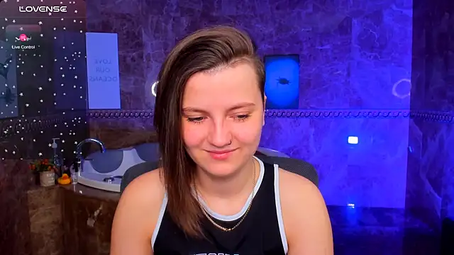 MelindaTin online show from 04/23/26, 01:07