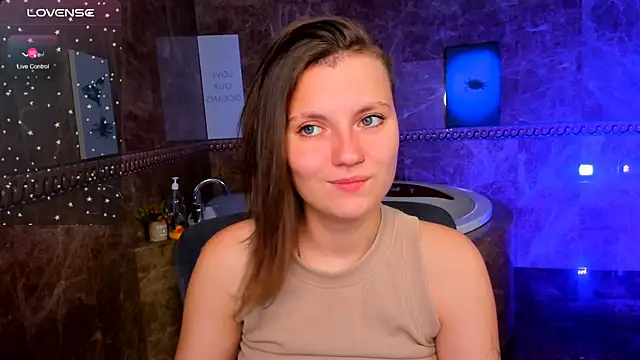 Snapshot of MelindaTin chatting on 07/24/26, 11:58 MelindaTin online show from 07/24/26, 11:58