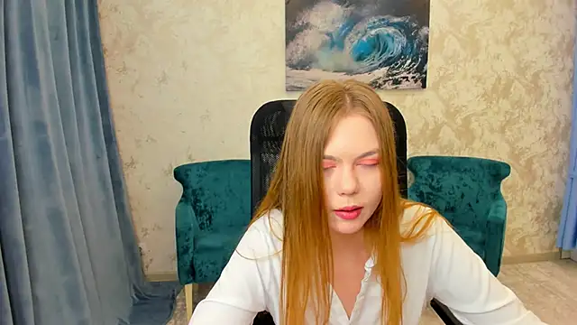 Snapshot of Strawberrye chatting on 01/27/25, 04:09 Strawberrye online show from 01/27/25, 04:09