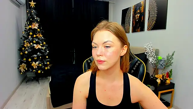 Strawberrye online show from 01/13/26, 03:23