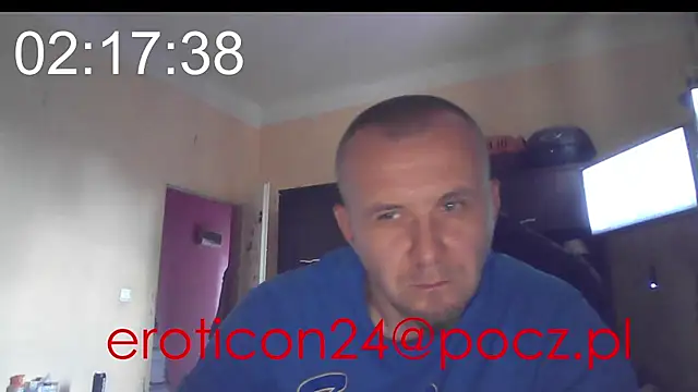 Snapshot of MrWhitePL chatting on 04/20/26, 03:59 MrWhitePL online show from 04/20/26, 03:59