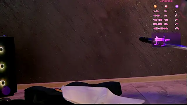 im-your-lovee online show from 03/21/25, 07:00