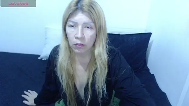 Dulce-Bella online show from 04/19/26, 06:43