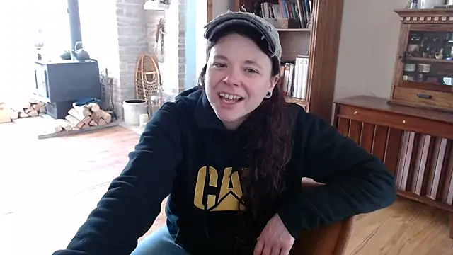 MarcyJones online show from 03/03/25, 06:22