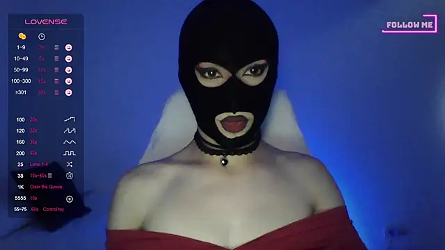 Snapshot of Bigfemblue chatting on 10/09/25, 04:05 Bigfemblue online show from 10/09/25, 04:05